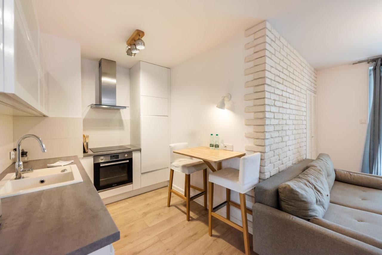 Sluzew Manhattan Place Apartment Varşovia Exterior foto