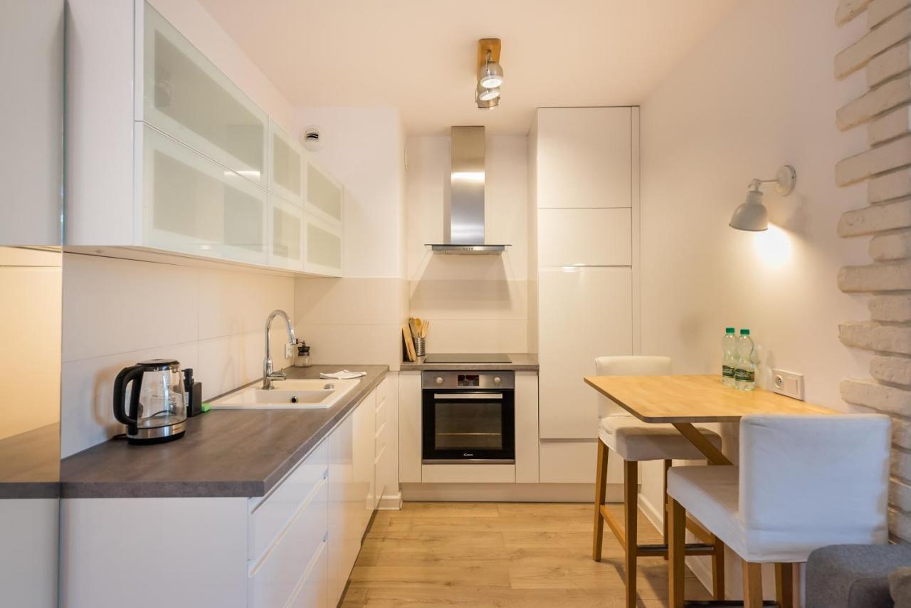 Sluzew Manhattan Place Apartment Varşovia Exterior foto