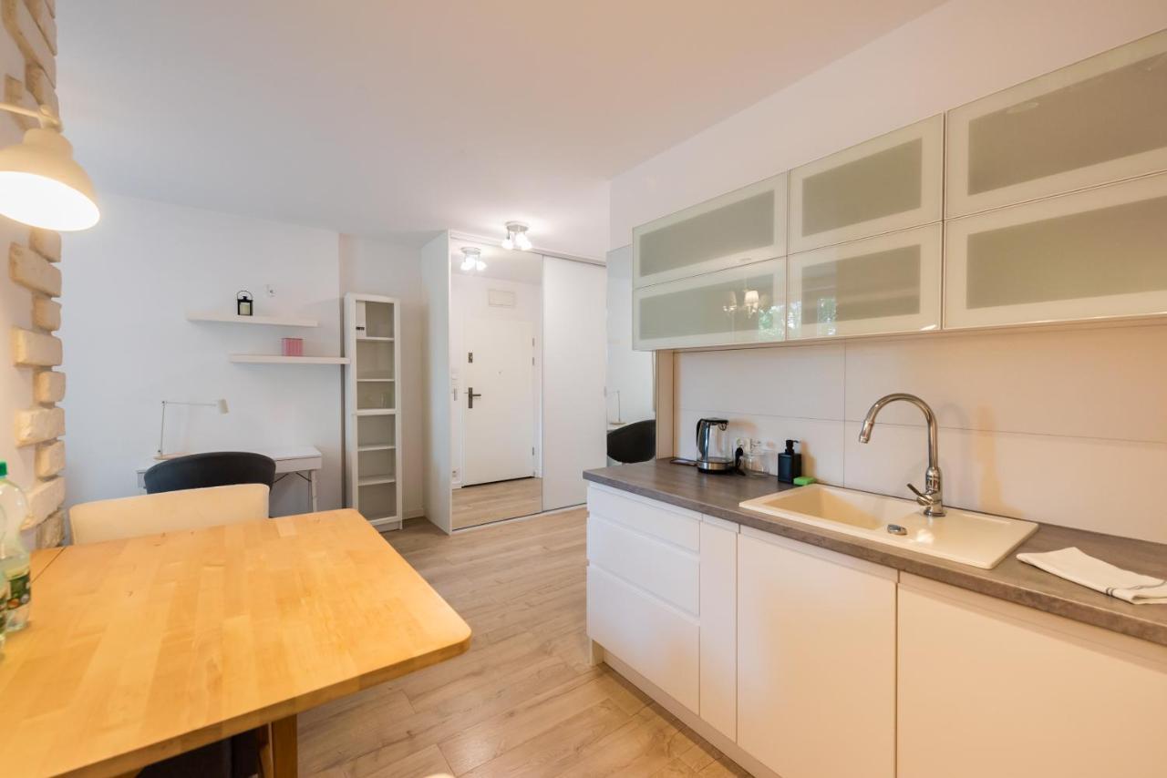 Sluzew Manhattan Place Apartment Varşovia Exterior foto