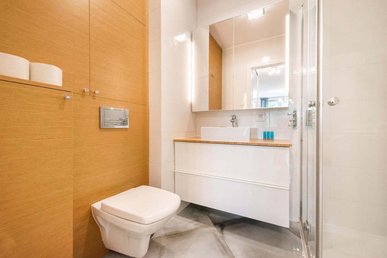 Sluzew Manhattan Place Apartment Varşovia Exterior foto
