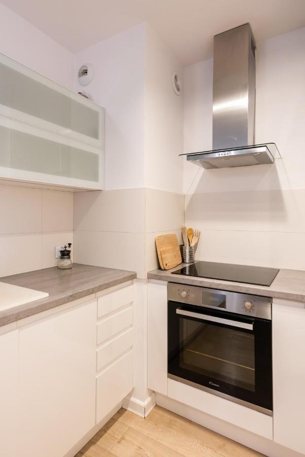 Sluzew Manhattan Place Apartment Varşovia Exterior foto